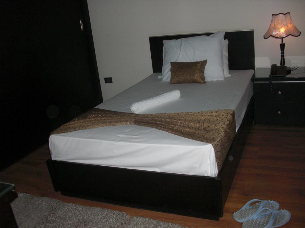Cairo Plaza Guest House 6th of October City Bagian luar foto